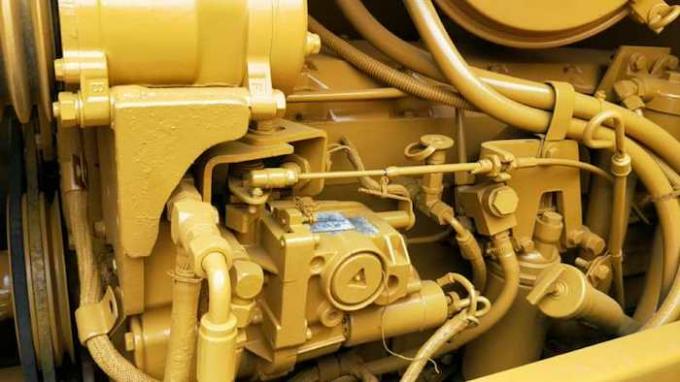 6.6L विस्थापन कैटरपिलर CS-583C सेकंड हैंड रोड रोलर 2